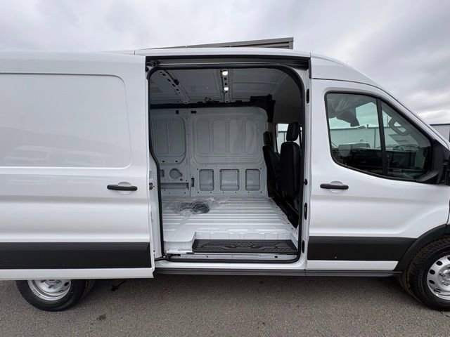 New 2026 Ford Transit 250 148 Medium Roof image 25