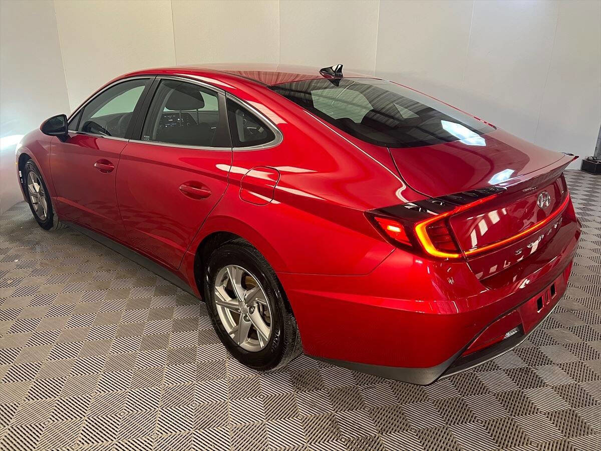 Used 2022 Hyundai Sonata SE w/ Preferred Accessory Package image 7