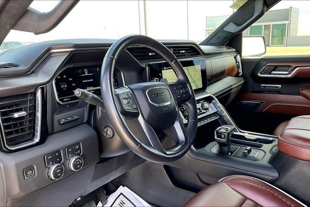 Used 2023 GMC Sierra 1500 Denali Ultimate image 16