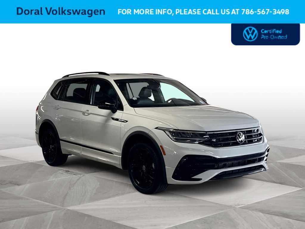 Certified 2022 Volkswagen Tiguan SE R-Line
