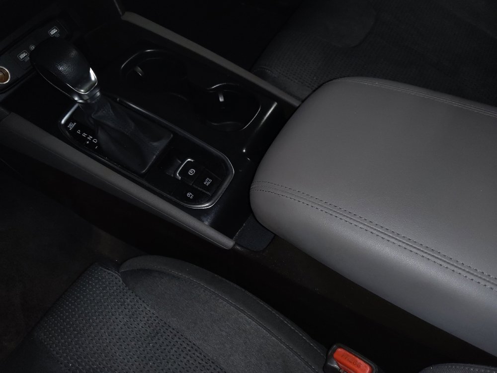 Used 2019 Hyundai Santa Fe SE image 26