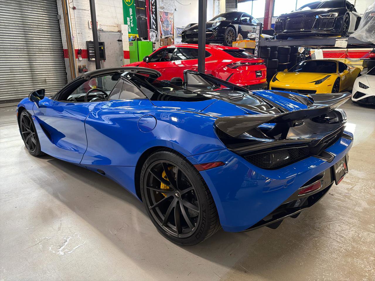 Used 2020 McLaren 720S Performance RWD image 9