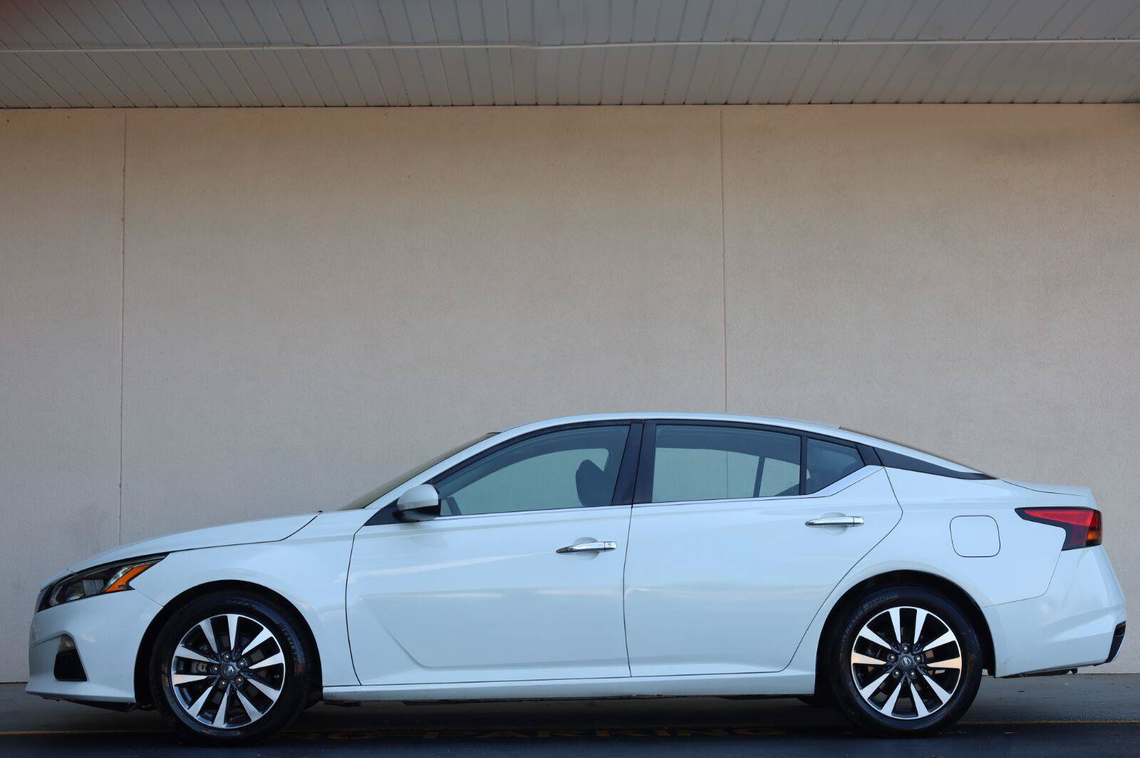 Used 2021 Nissan Altima 2.5 S FWD image 3