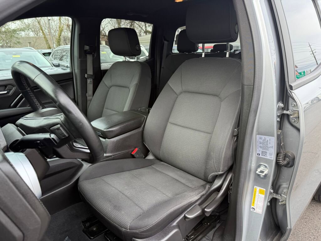 Used 2023 Chevrolet Colorado LT RWD image 10