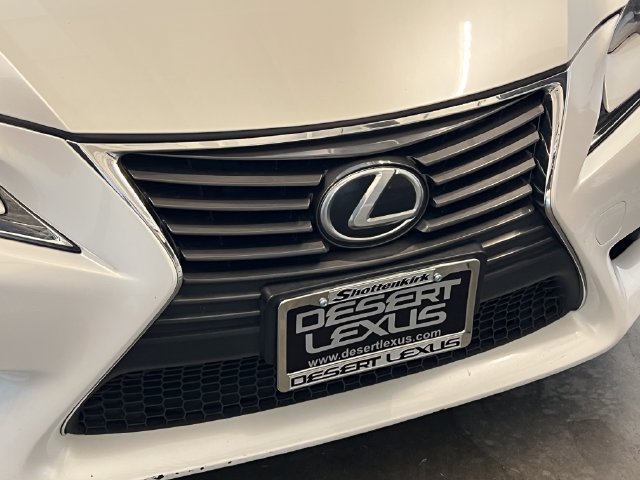 Used 2016 Lexus IS 200t w/ Navigation System Package RWD image 15