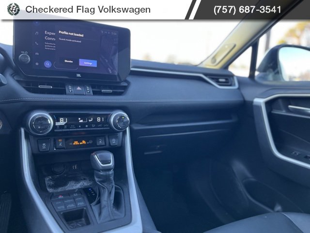 Used 2023 Toyota RAV4 XLE Premium image 30