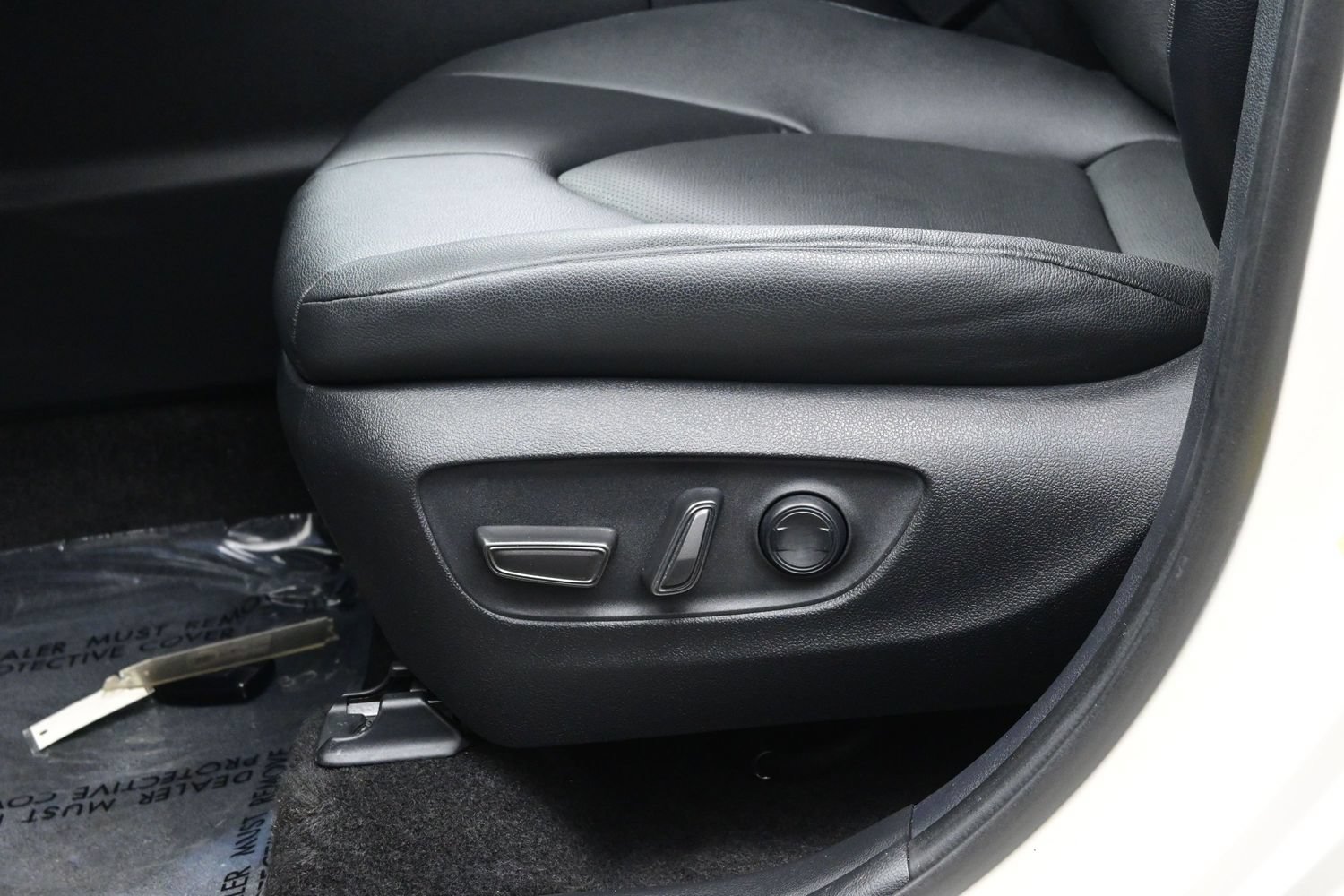 Used 2024 Toyota Grand Highlander AWD image 11