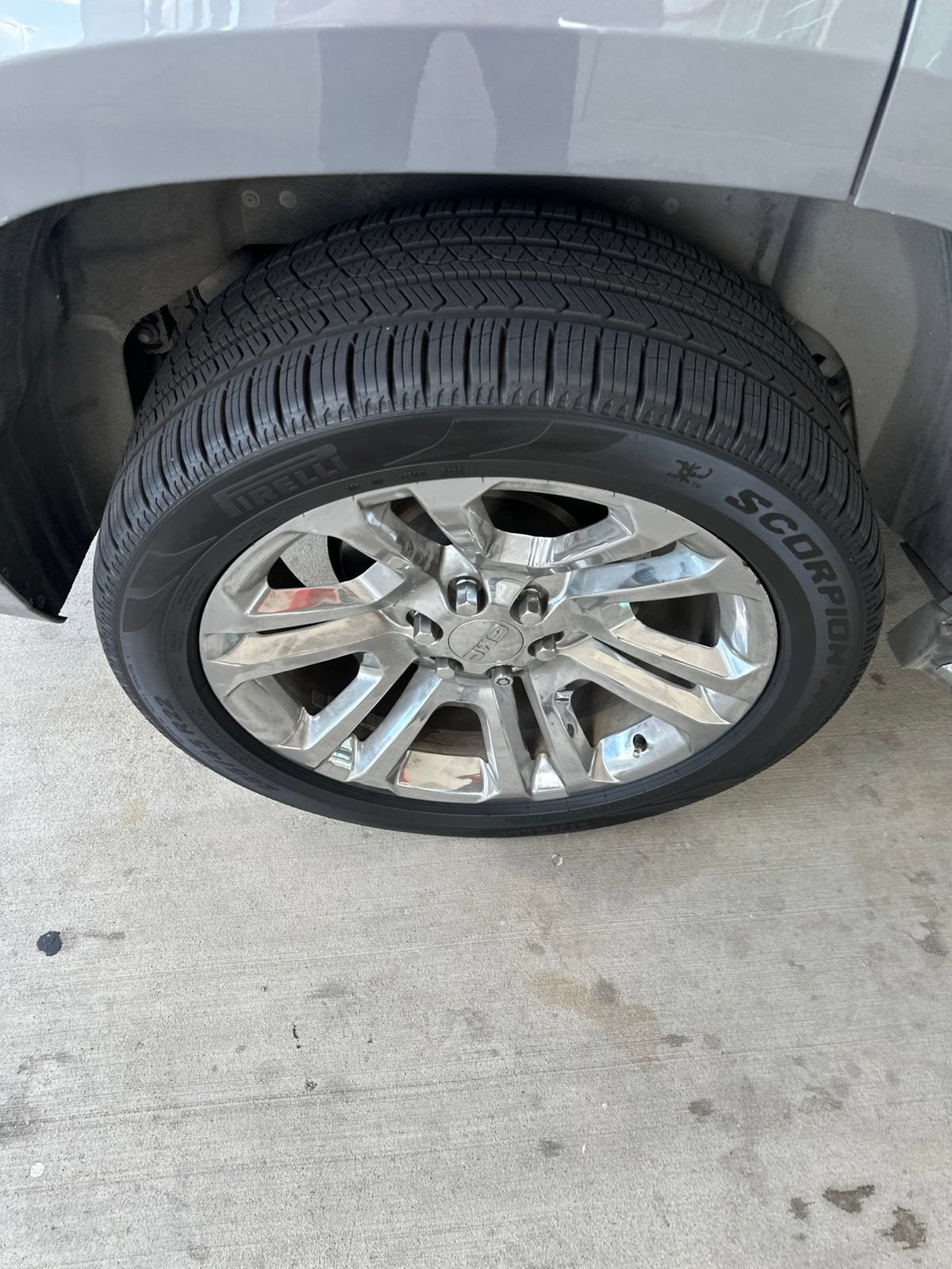 Used 2018 GMC Yukon SLT w/ Premium Edition RWD image 16