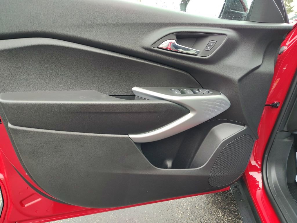 New 2026 Chevrolet Trax RS w/ Driver Confidence Package image 15