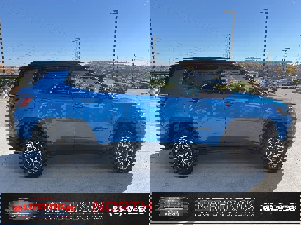 Used 2024 Jeep Compass Trailhawk image 20