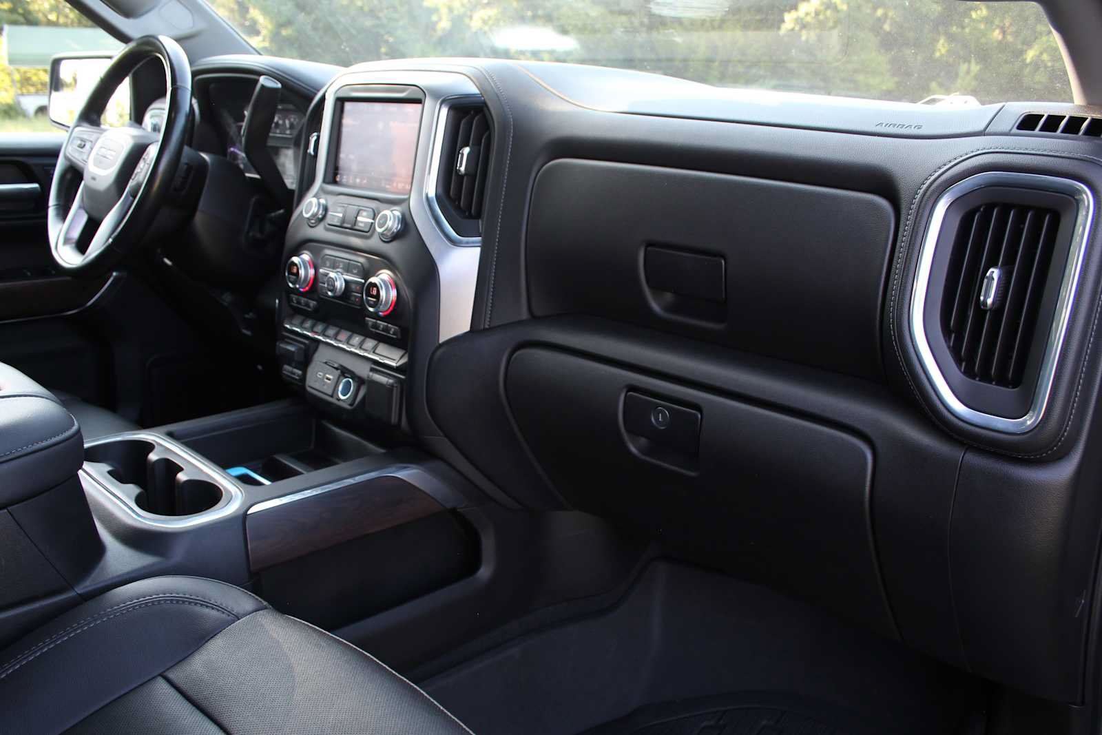 Used 2021 GMC Sierra 1500 SLT AWD/4WD image 18