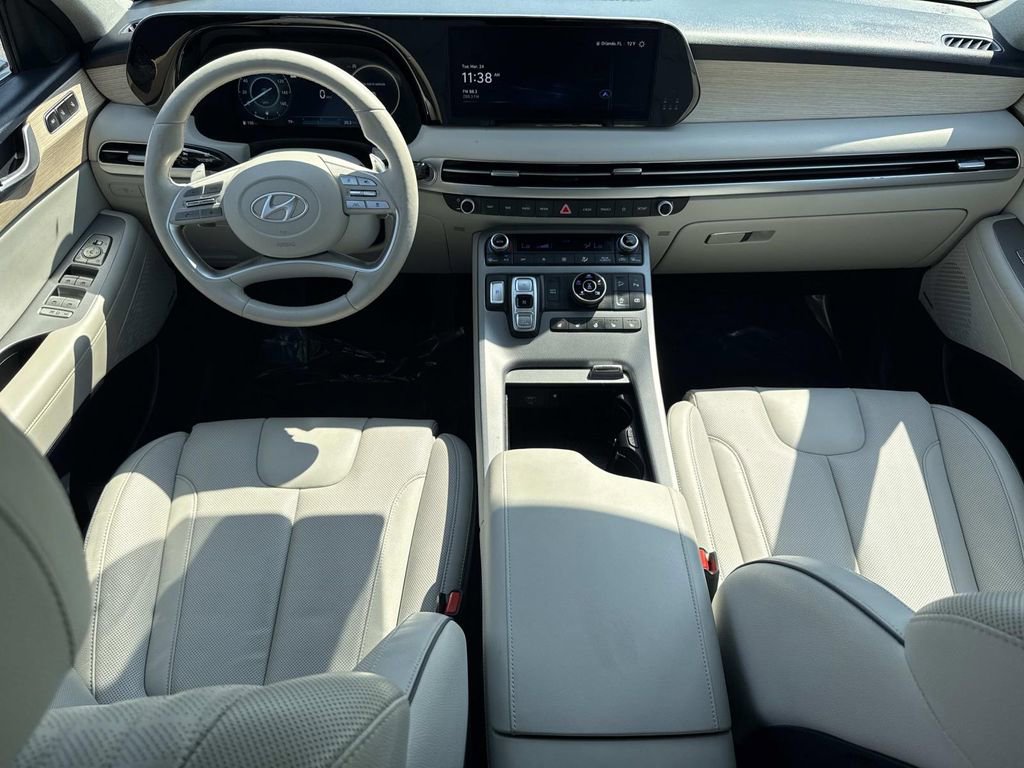 Used 2024 Hyundai Palisade Limited image 17