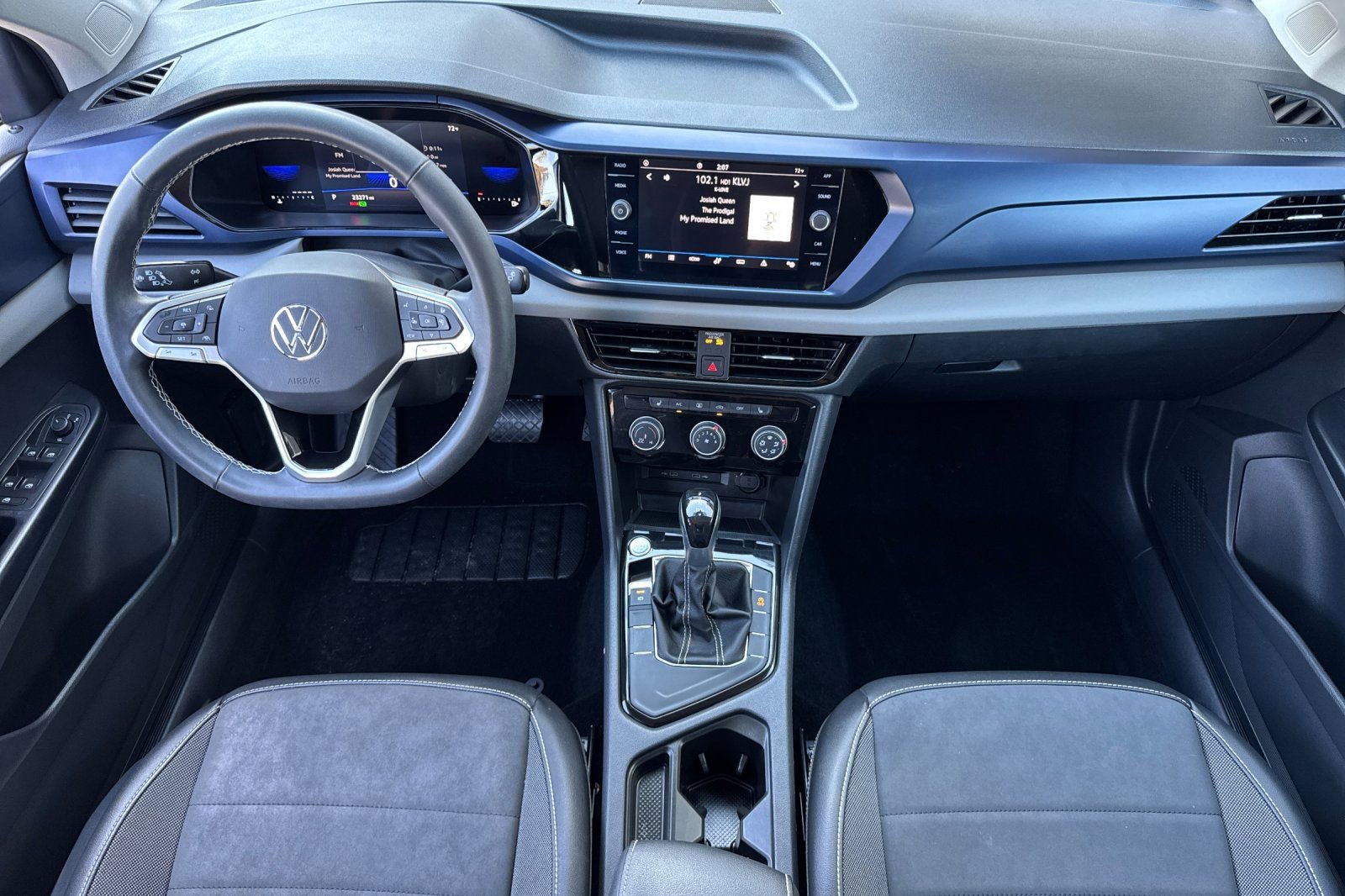 Used 2023 Volkswagen Taos SE image 13