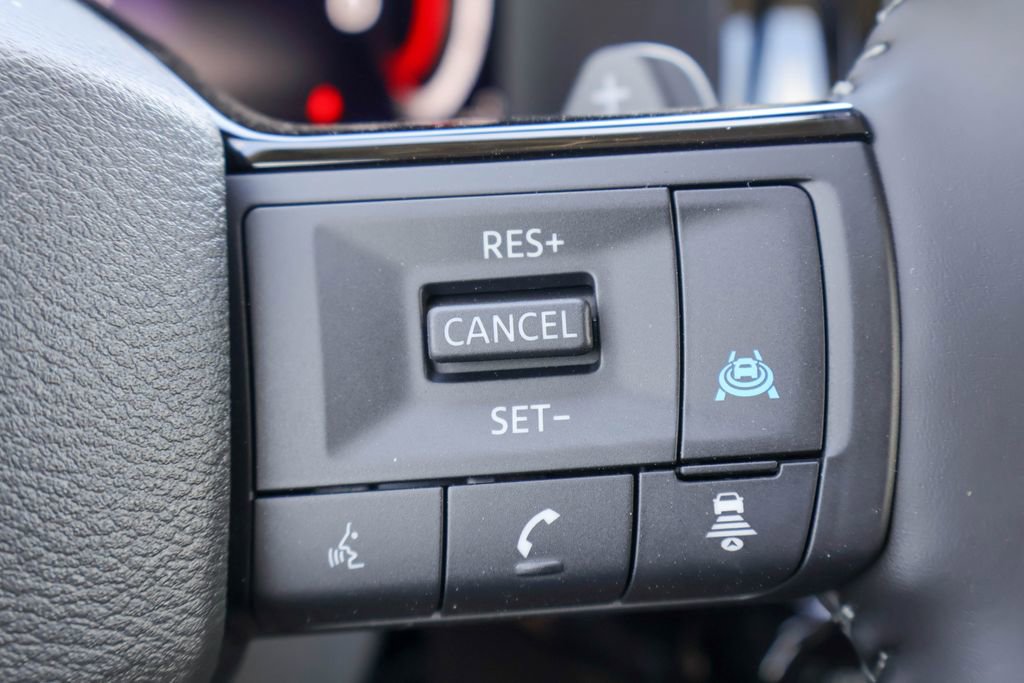 New 2026 Nissan Pathfinder SL FWD image 11