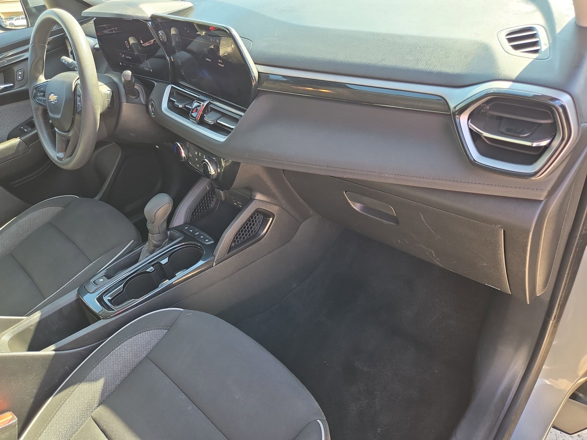 Used 2026 Chevrolet TrailBlazer LT w/ Driver Confidence Package image 30