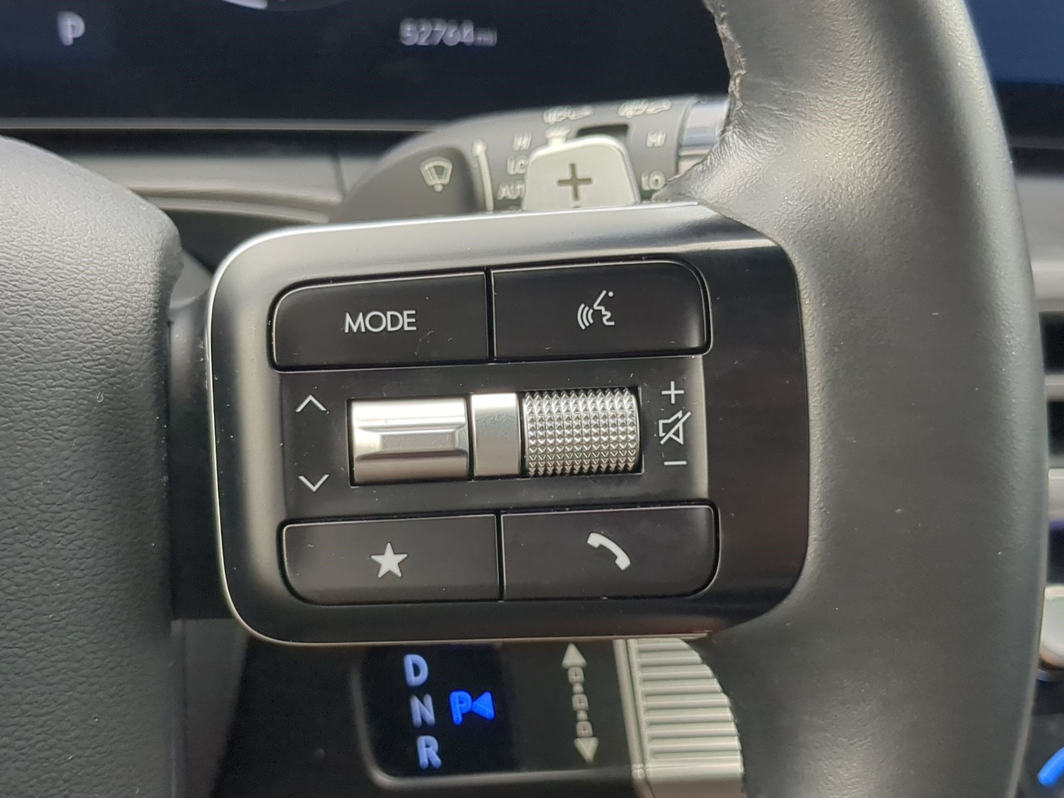 Certified 2024 Hyundai Santa Fe Limited AWD/4WD image 22