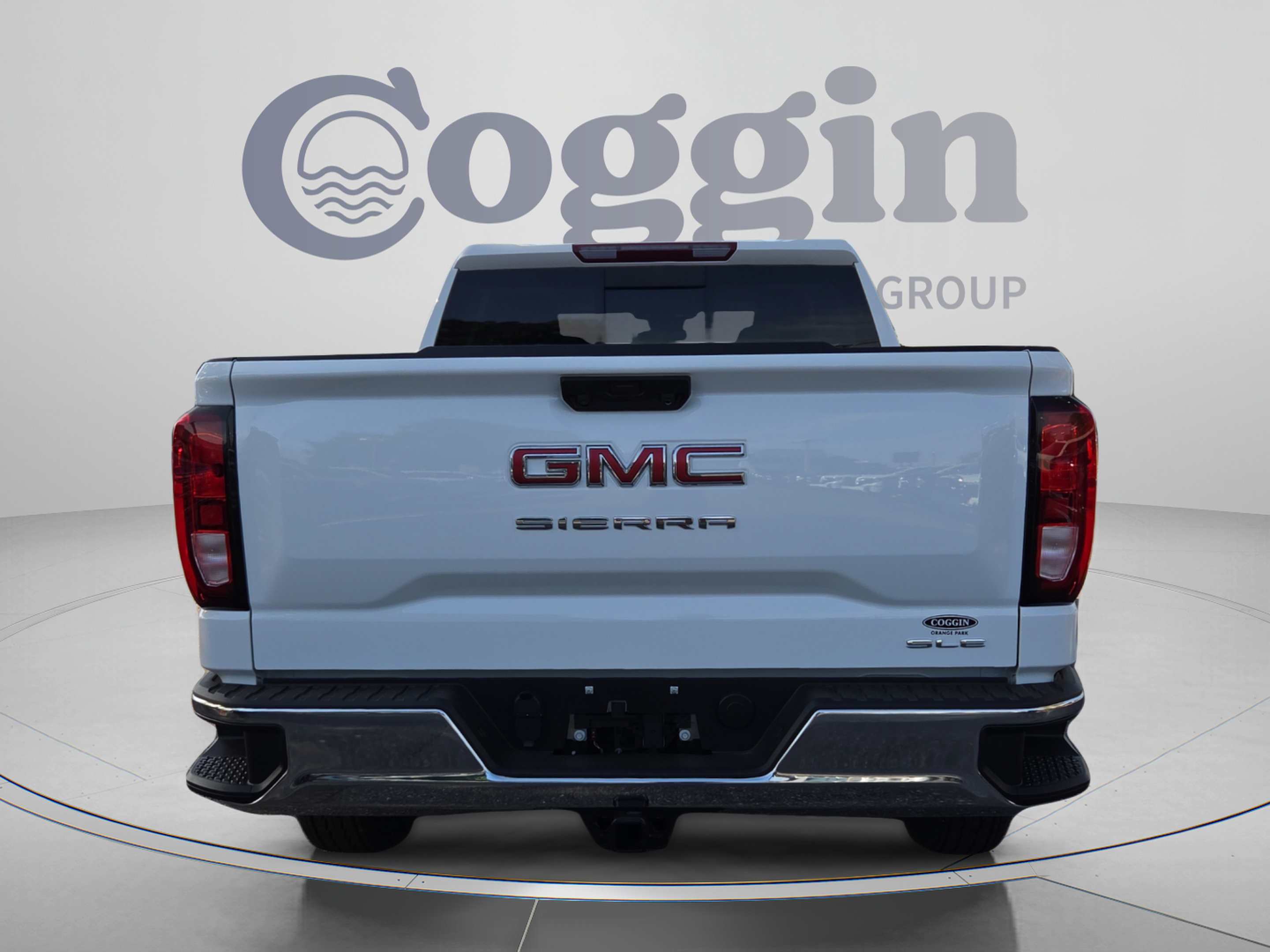 New 2026 GMC Sierra 1500 SLE w/ Preferred Package RWD image 4