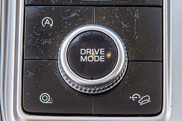 Used 2021 Ford Explorer XLT w/ Equipment Group 202A AWD/4WD image 24