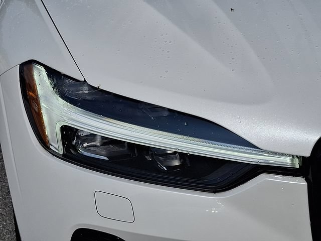 Certified 2024 Volvo XC60 T8 Core w/ Climate Package AWD/4WD image 9