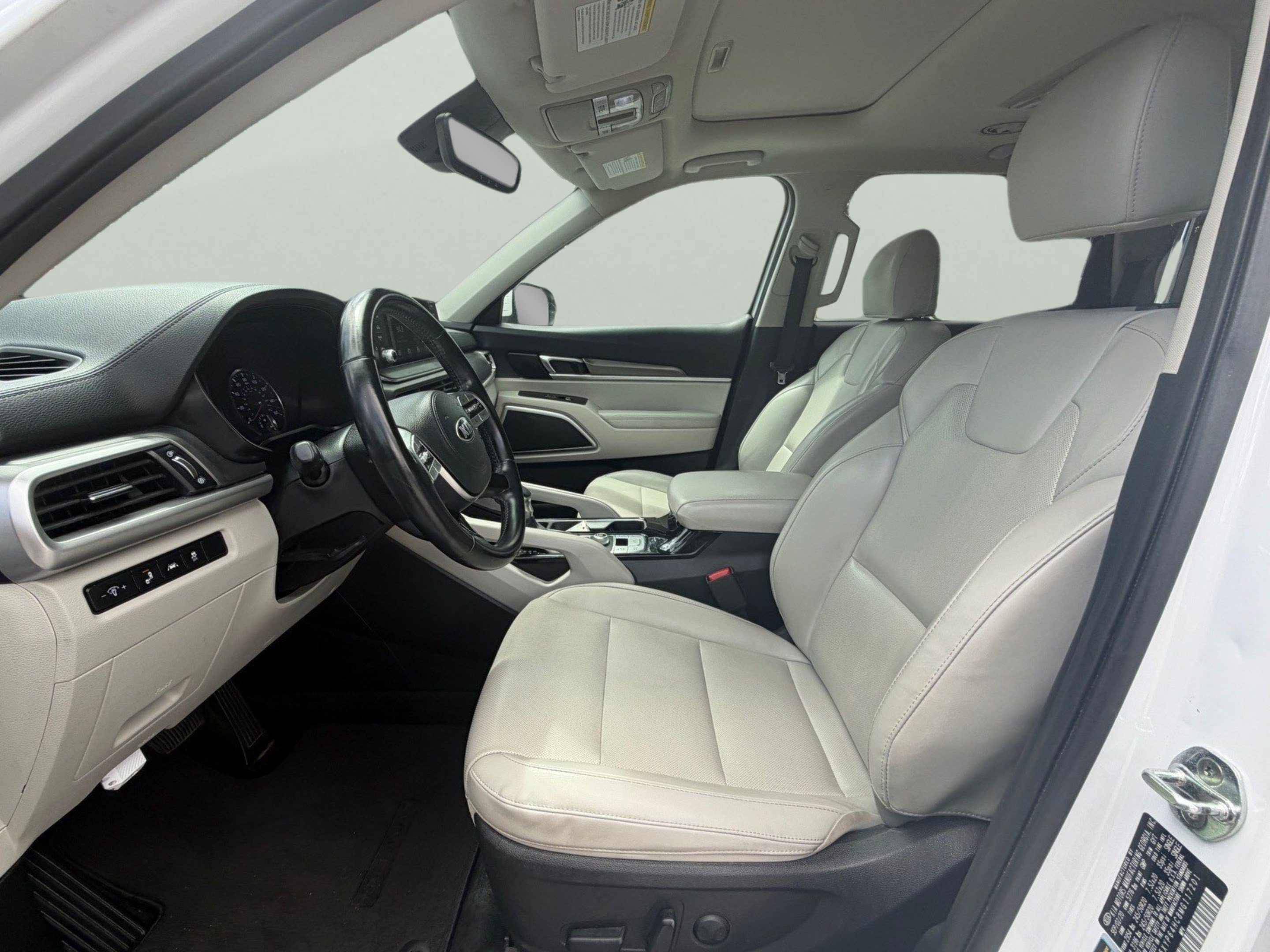 Used 2021 Kia Telluride S FWD image 23