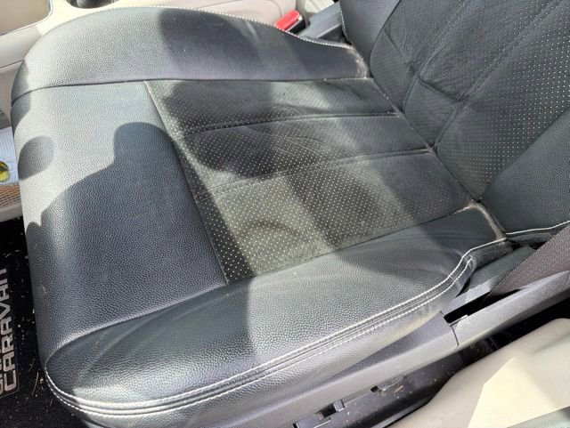 Used 2017 Dodge Grand Caravan SXT FWD image 19