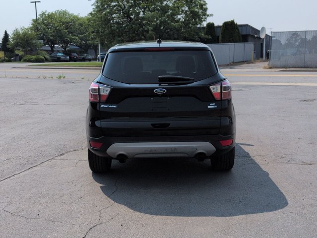 Used 2017 Ford Escape SE w/ SE Cold Weather Package AWD/4WD image 7
