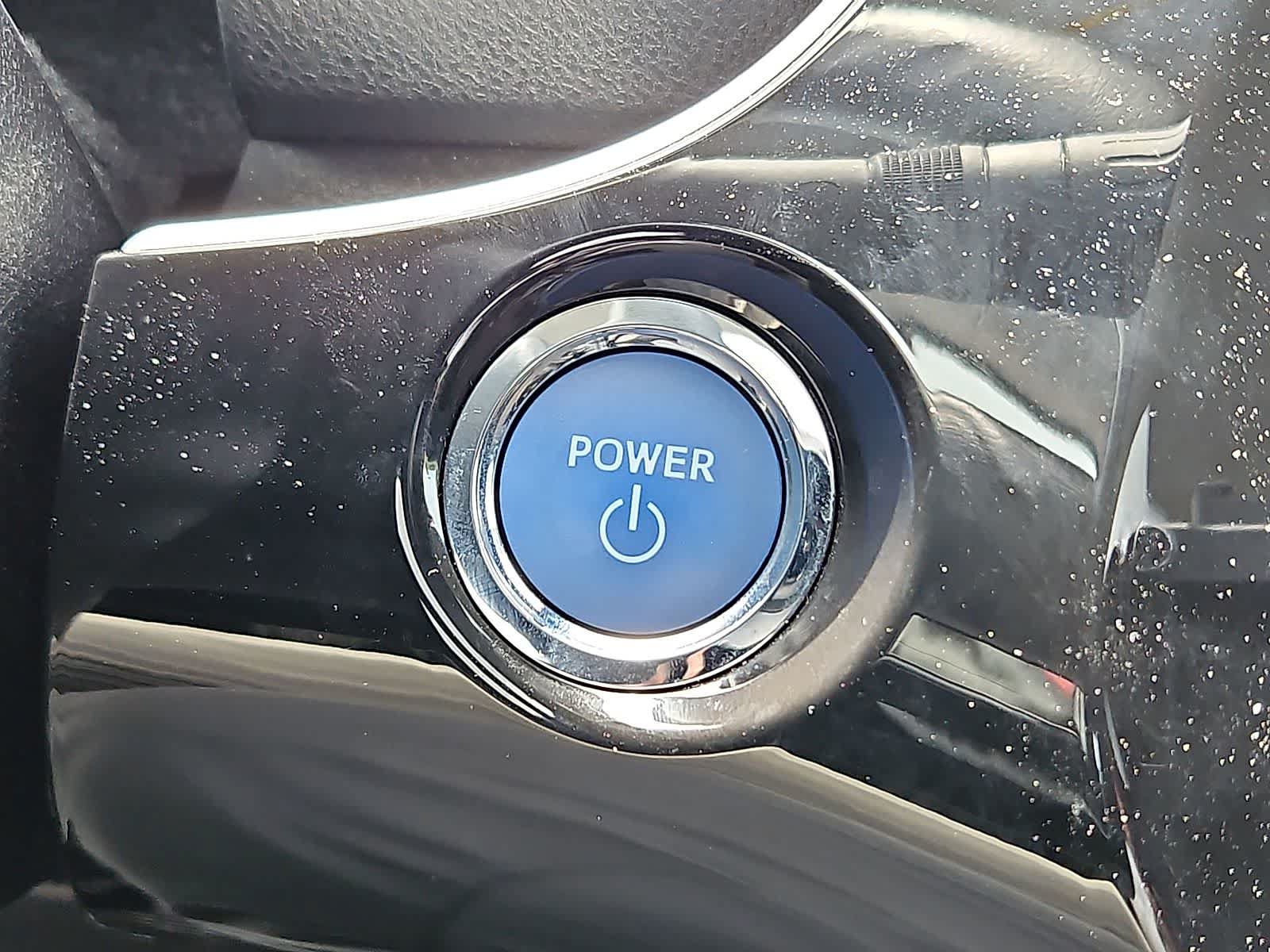 Used 2022 Toyota Prius LE AWD/4WD image 22
