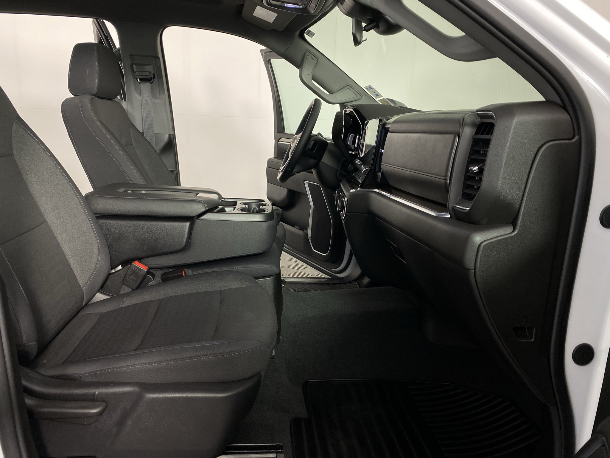 Used 2026 Chevrolet Silverado 2500 LT AWD/4WD image 33