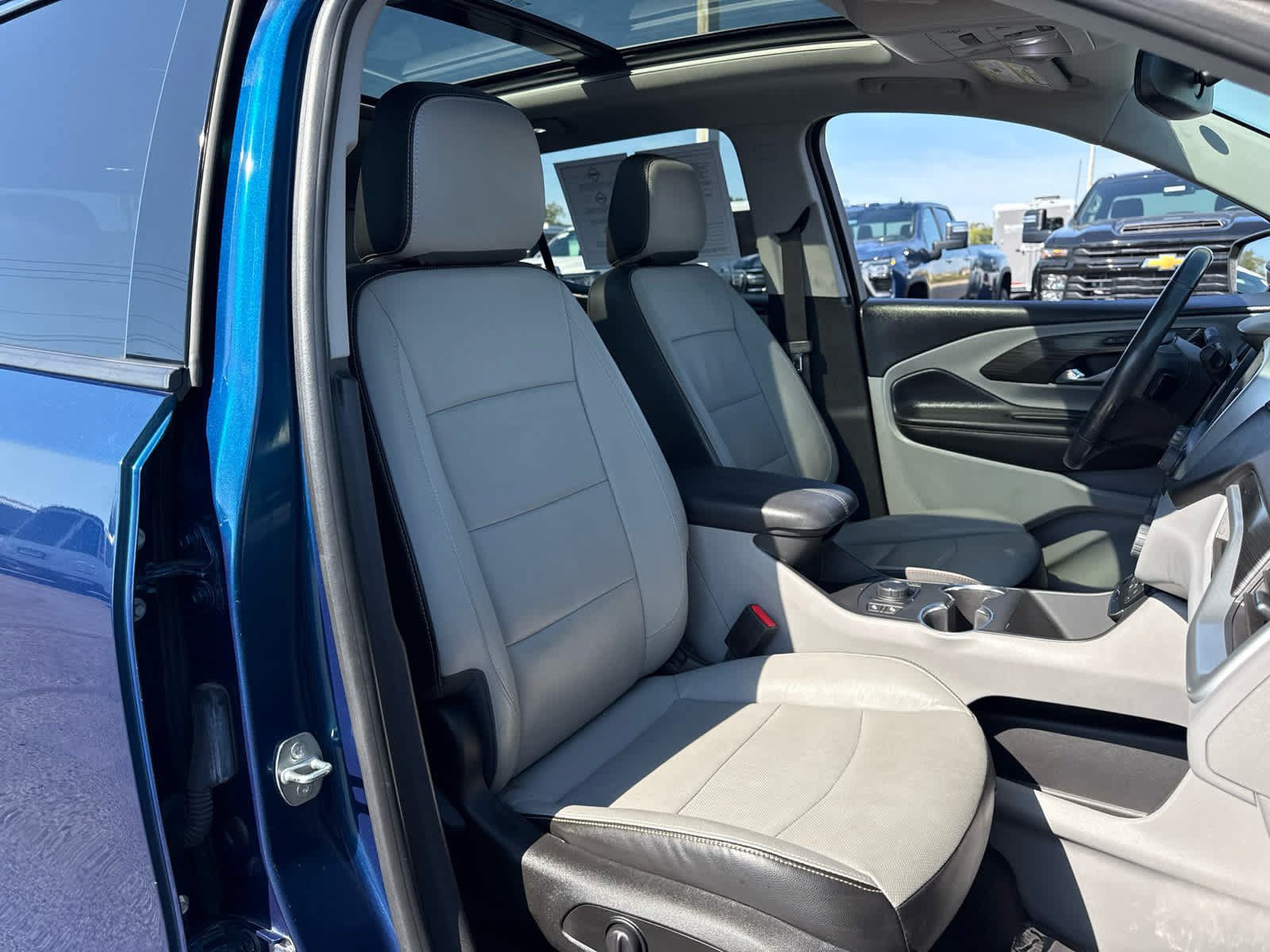 Certified 2021 GMC Terrain SLT w/ Infotainment Package II AWD/4WD image 25