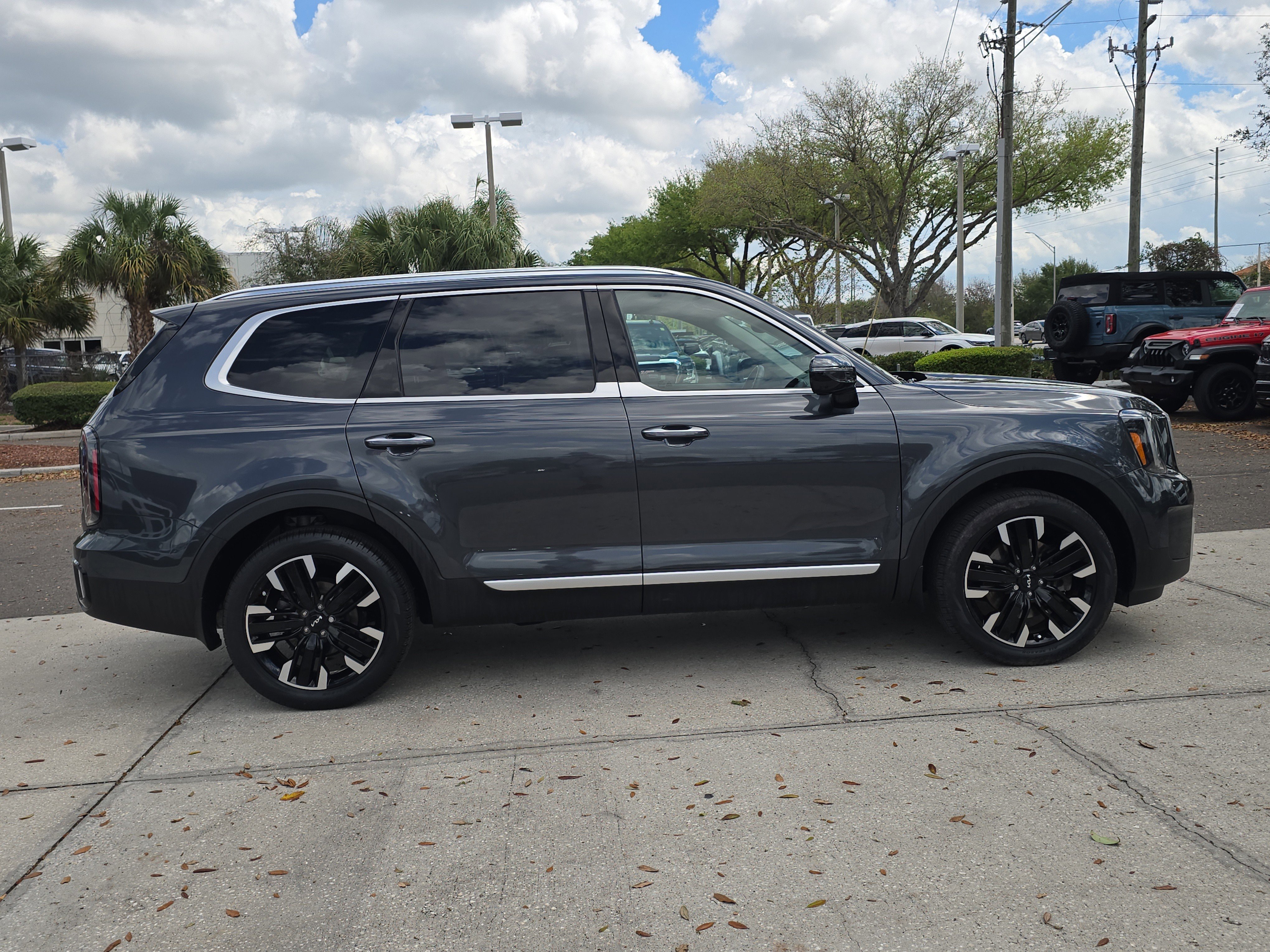 Certified 2024 Kia Telluride SX image 9