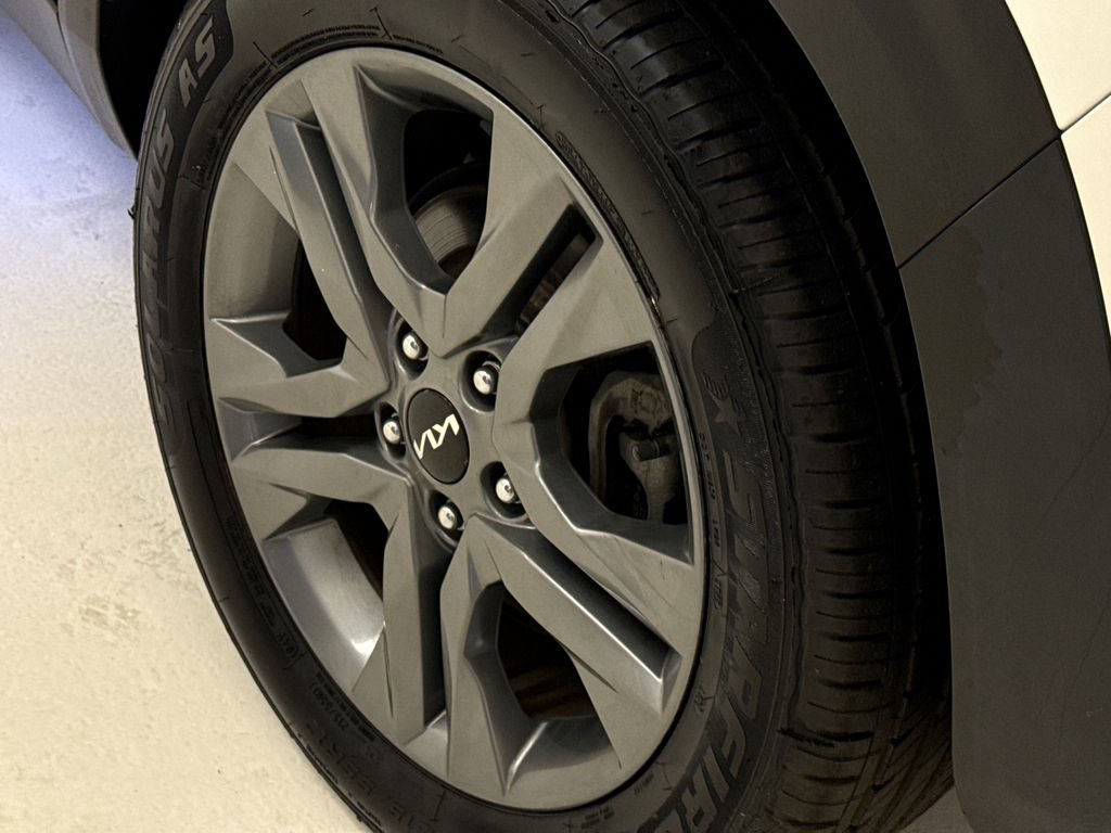 Used 2022 Kia Seltos S AWD/4WD image 10