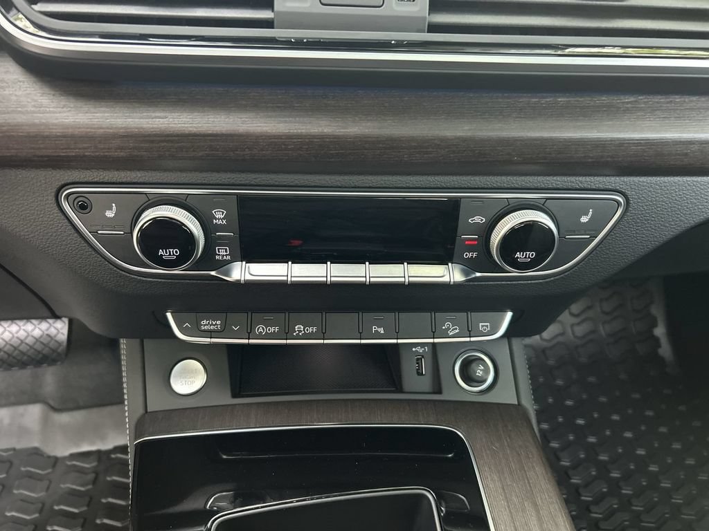 Used 2025 Audi Q5 2.0T Premium Plus AWD/4WD image 21