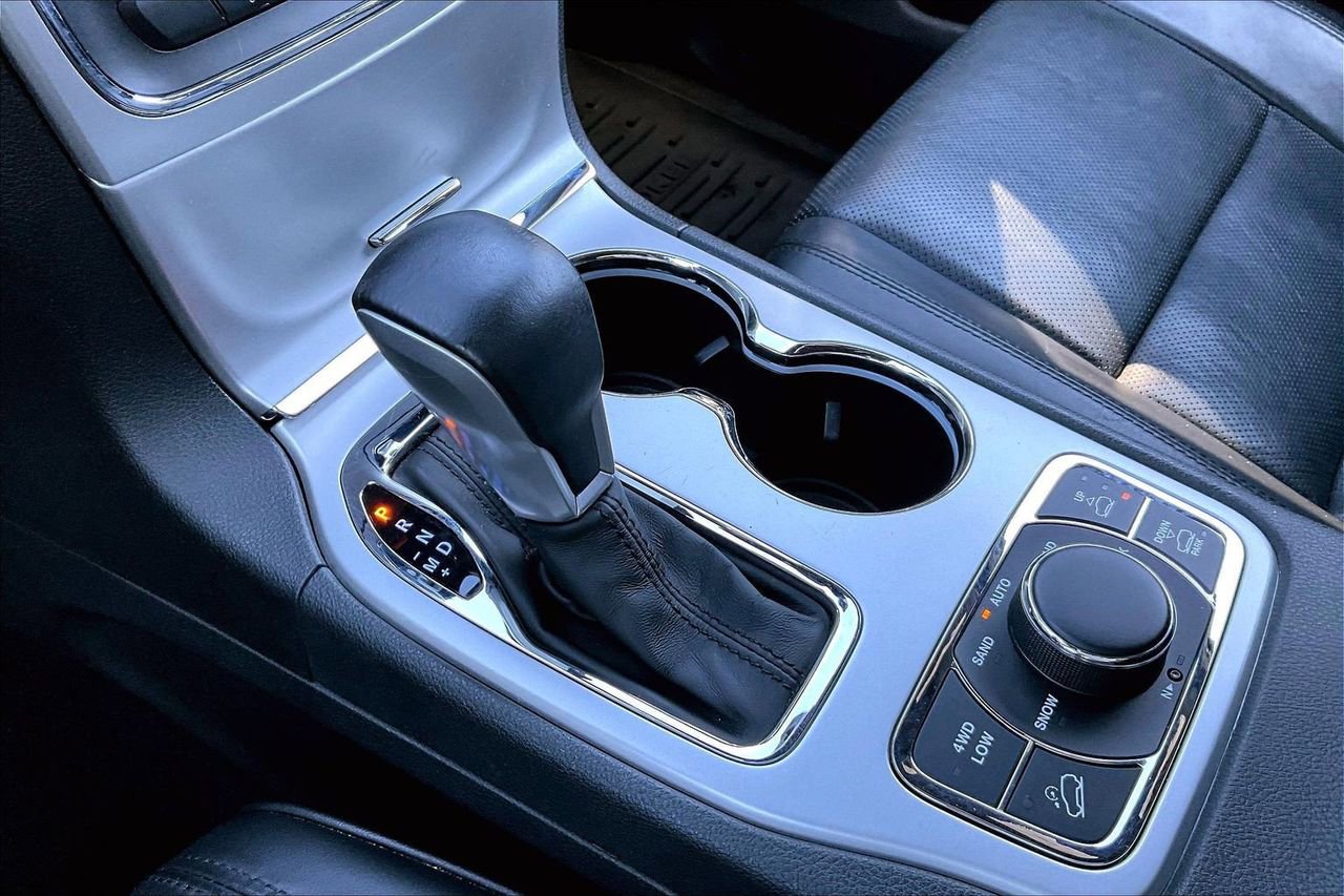 Certified 2016 Jeep Grand Cherokee High Altitude image 32