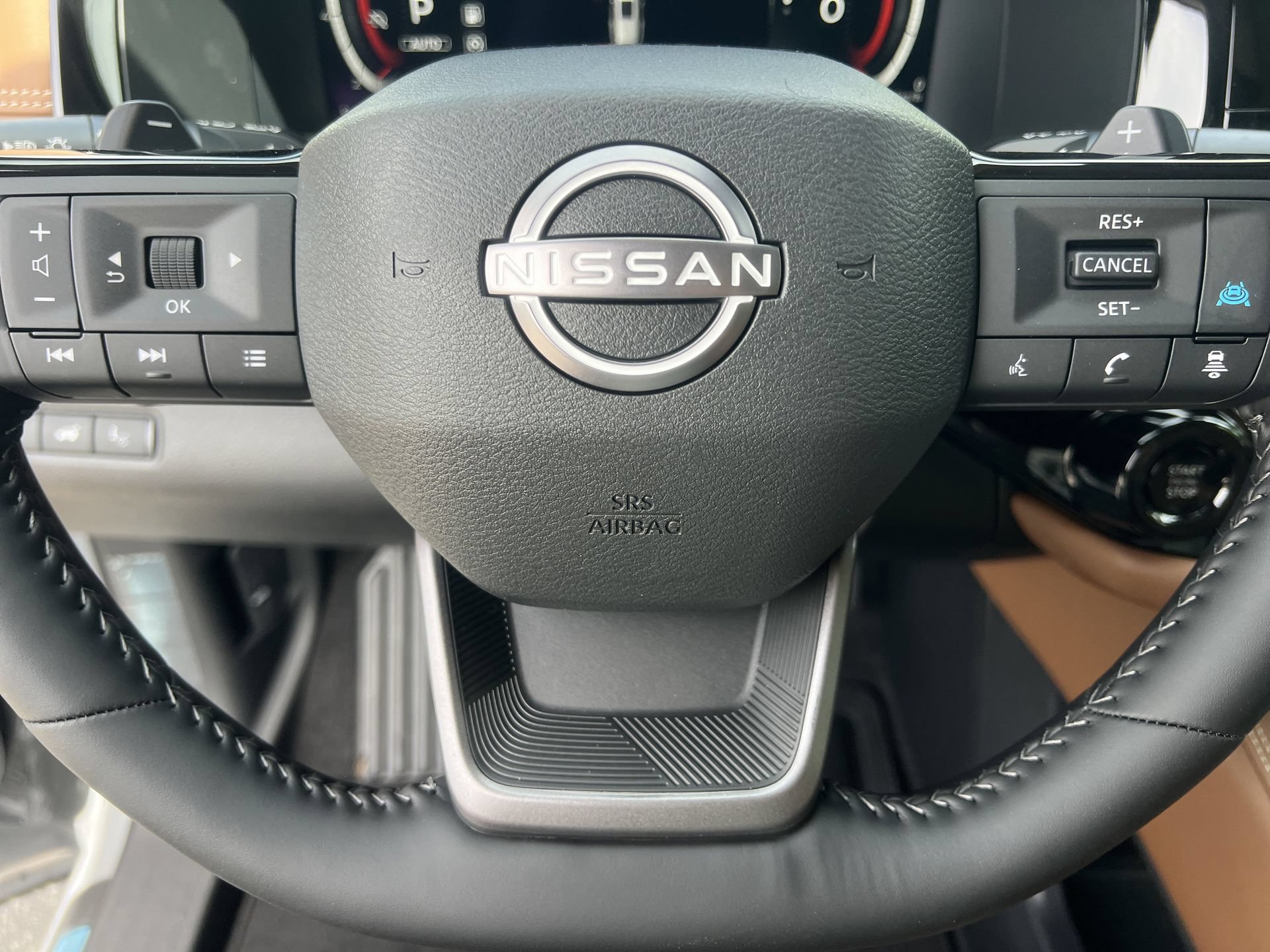 New 2026 Nissan Pathfinder Platinum AWD/4WD image 9
