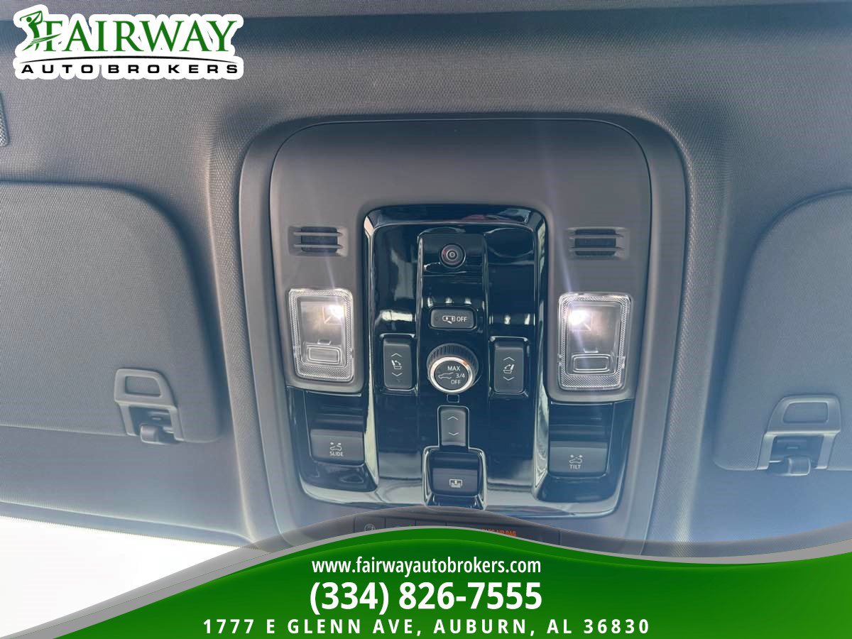 Used 2026 GMC Yukon Elevation w/ Elevation Premium Package AWD/4WD image 26