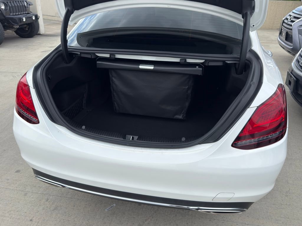 Used 2020 Mercedes-Benz C 300 Sedan image 9