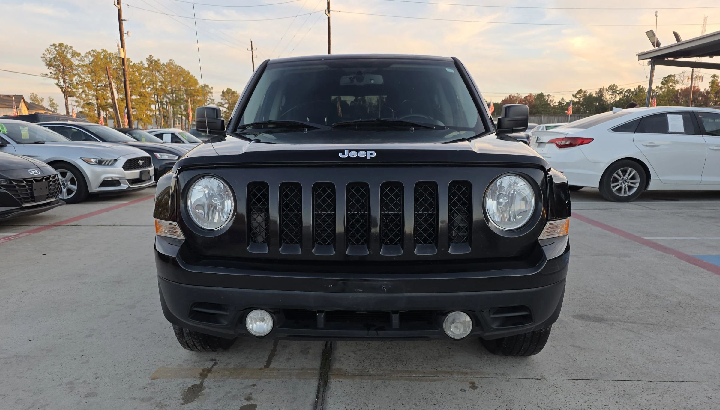 Used 2017 Jeep Patriot Latitude FWD image 5