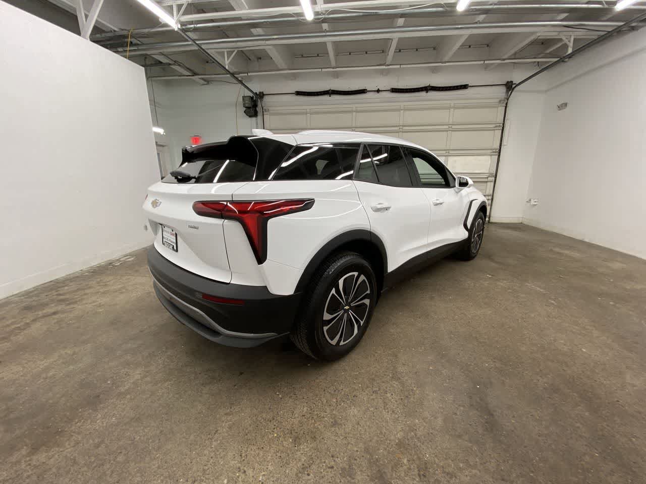 Used 2024 Chevrolet Blazer EV LT AWD/4WD image 6