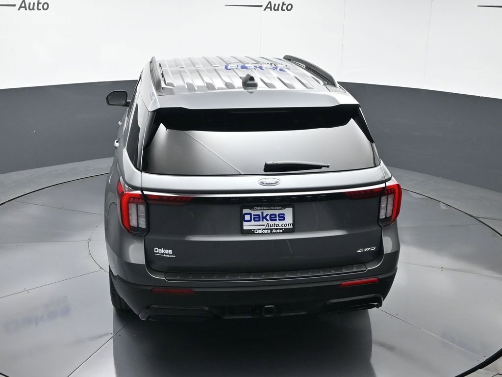 Used 2025 Ford Explorer ST-Line w/ ST-Line Street Pack image 56