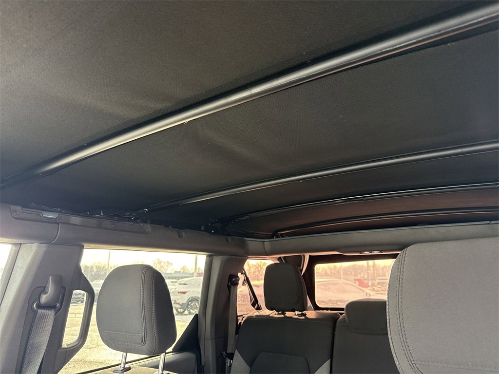 Used 2022 Ford Bronco Big Bend image 16