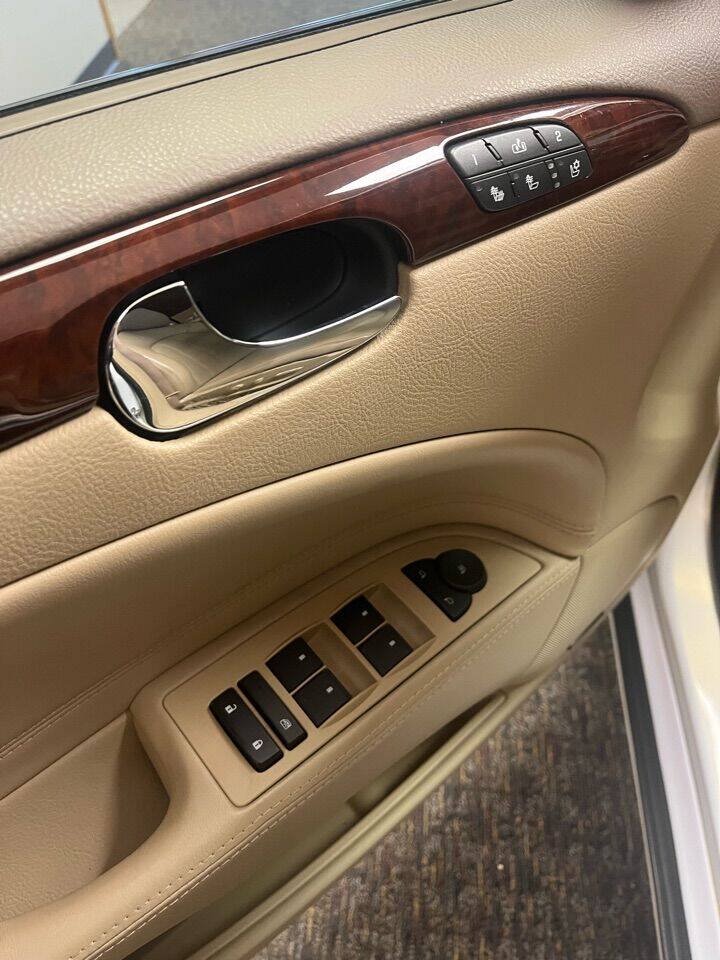 Used 2006 Buick Lucerne CXL w/ Luxury Package FWD image 8