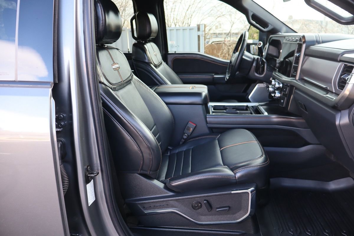 Used 2024 Ford F250 Platinum image 22