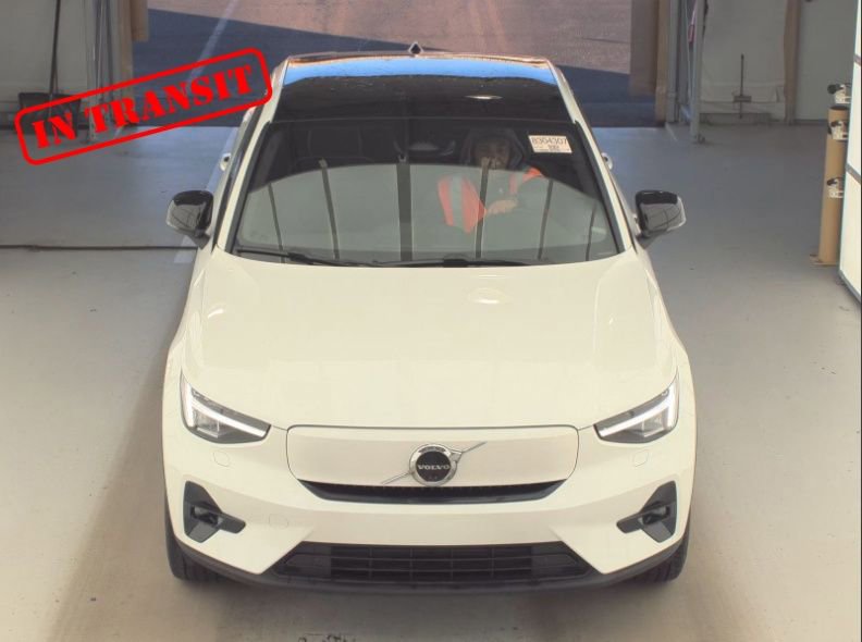 Used 2023 Volvo C40 P8 Recharge Ultimate image 5