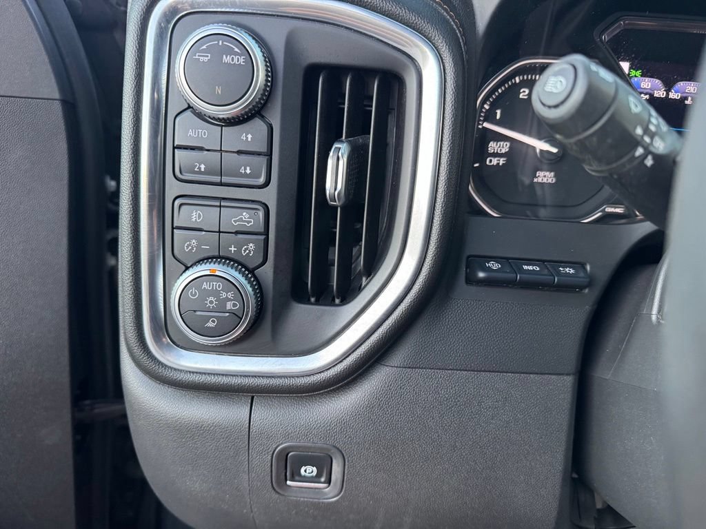 Used 2020 GMC Sierra 1500 AT4 w/ AT4 Premium Package AWD/4WD image 19