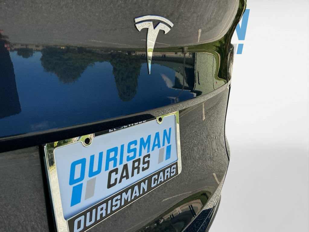 Used 2024 Tesla Model Y Long Range RWD image 23