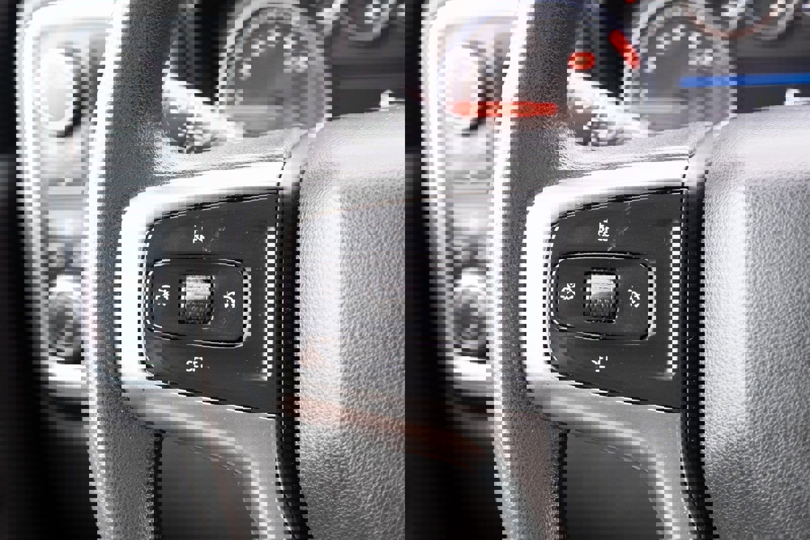 Used 2021 Chevrolet Silverado 2500 LT w/ Snow Plow Prep/Camper Package image 4