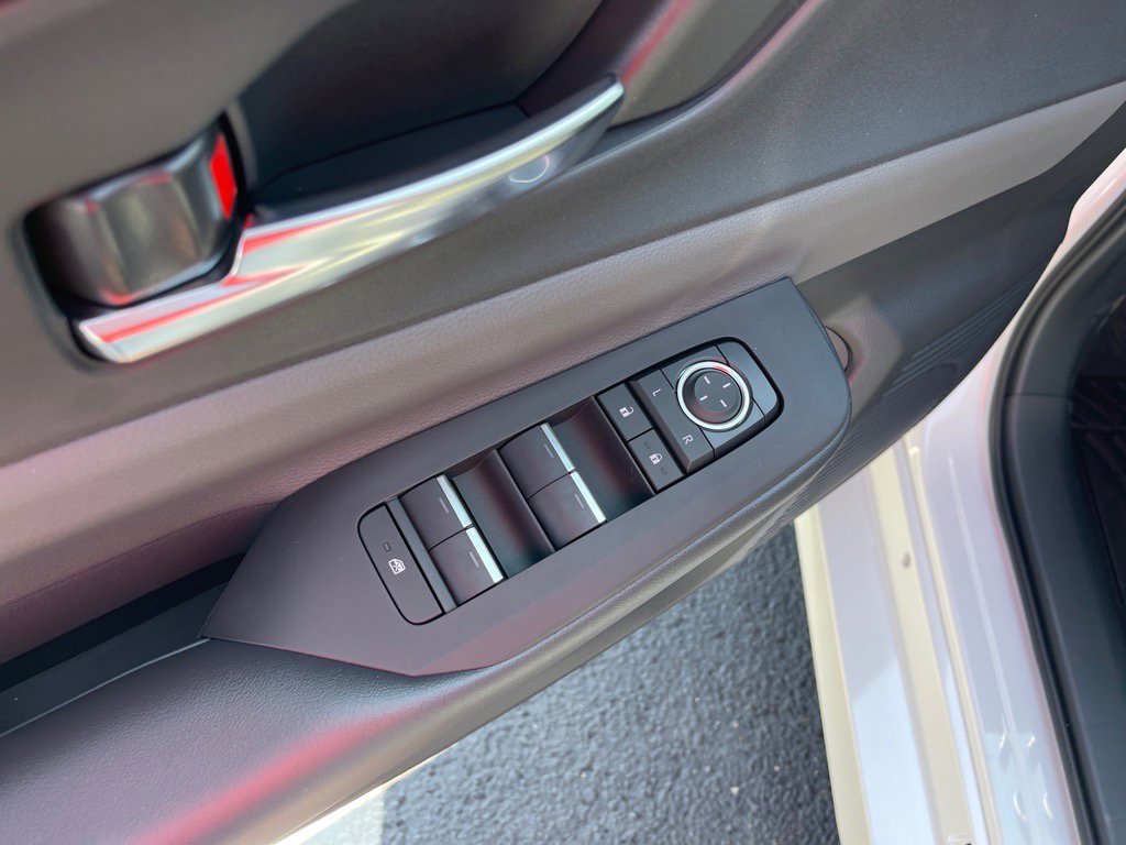 New 2026 Toyota Prius XLE FWD image 7