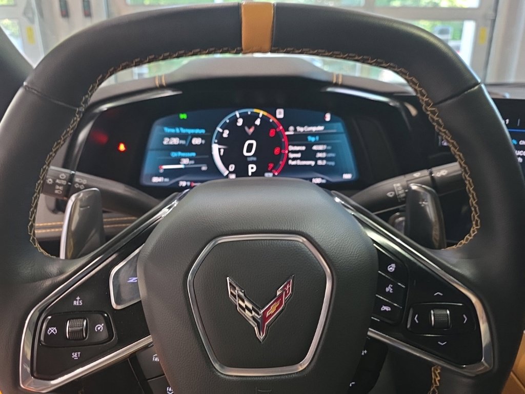 Used 2022 Chevrolet Corvette Stingray Preferred Cpe w/ Z51 Performance Package RWD image 18