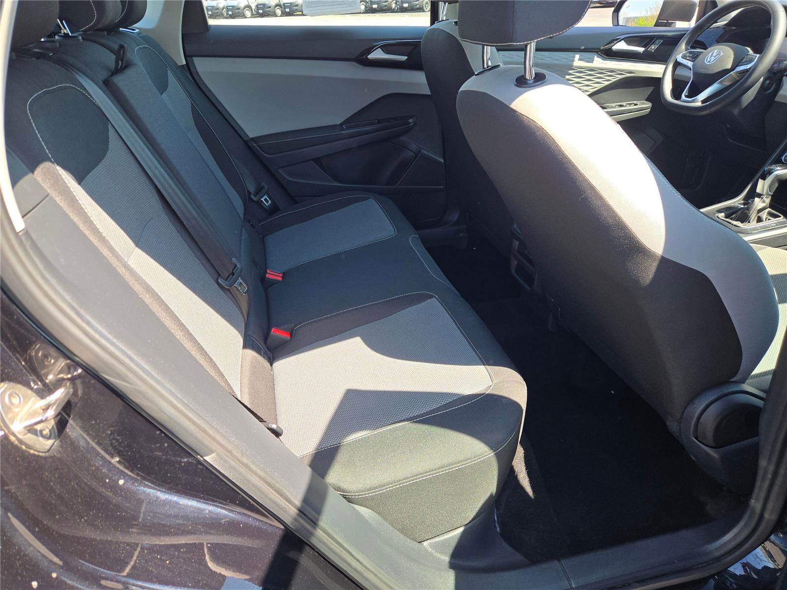 Used 2024 Volkswagen Taos S FWD image 11