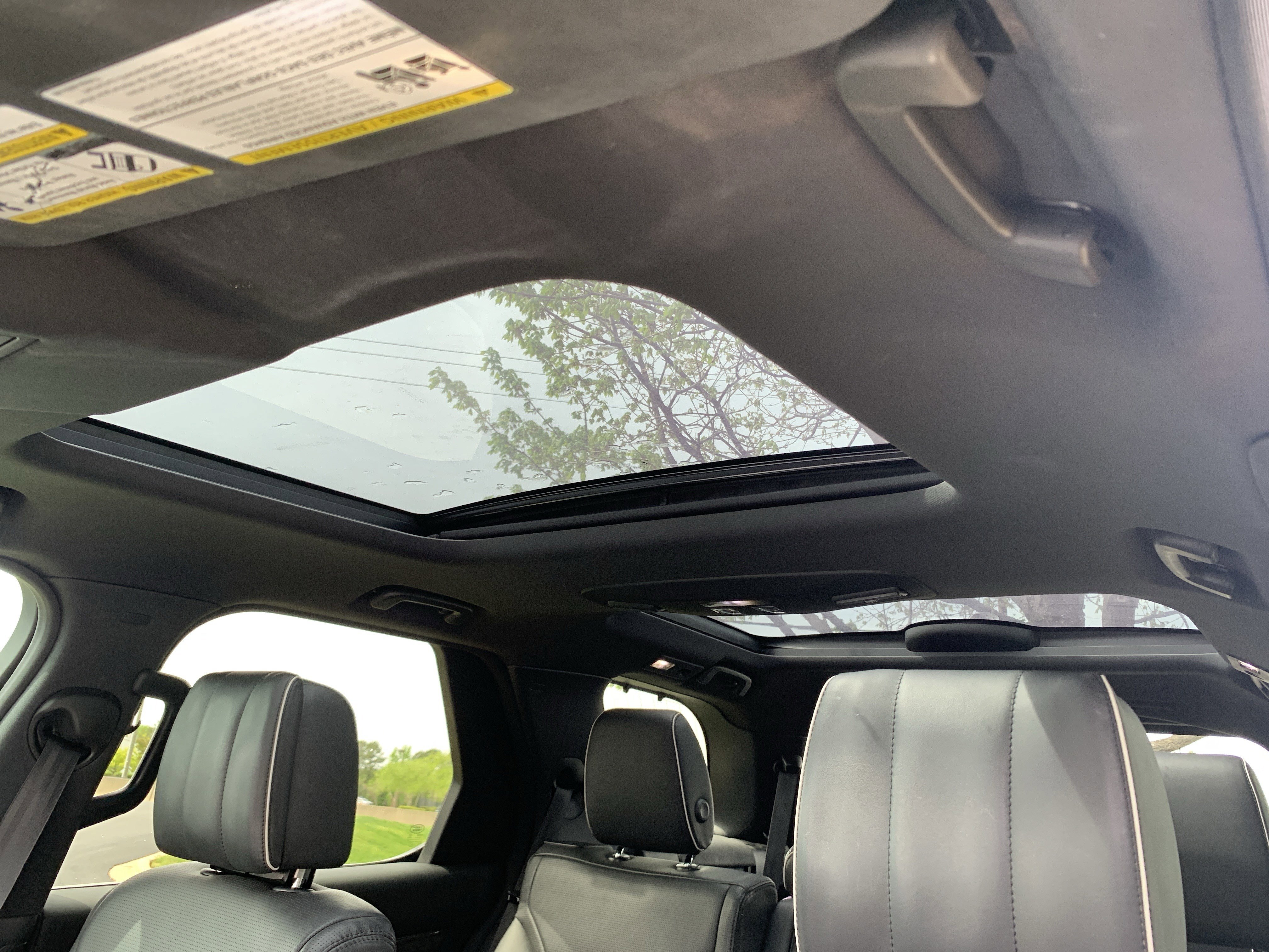 Used 2018 Land Rover Discovery HSE Luxury image 28